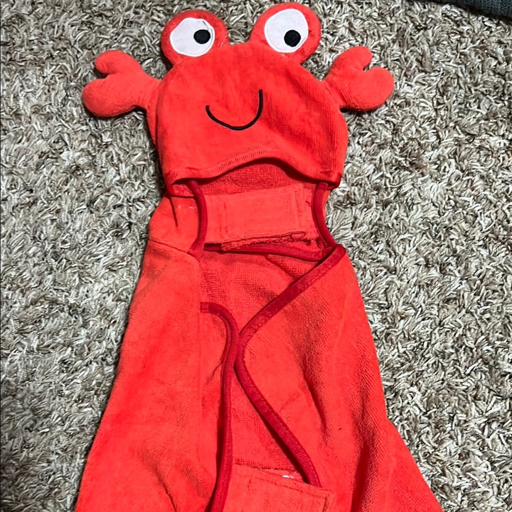 Red Dog Crab Hooded Towel